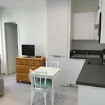 Apartment Renove En Centre-ville, Ideal Pour Des A Pied, Calme Et Confort, Classe 2 Etoiles. - Fr-1-4-512